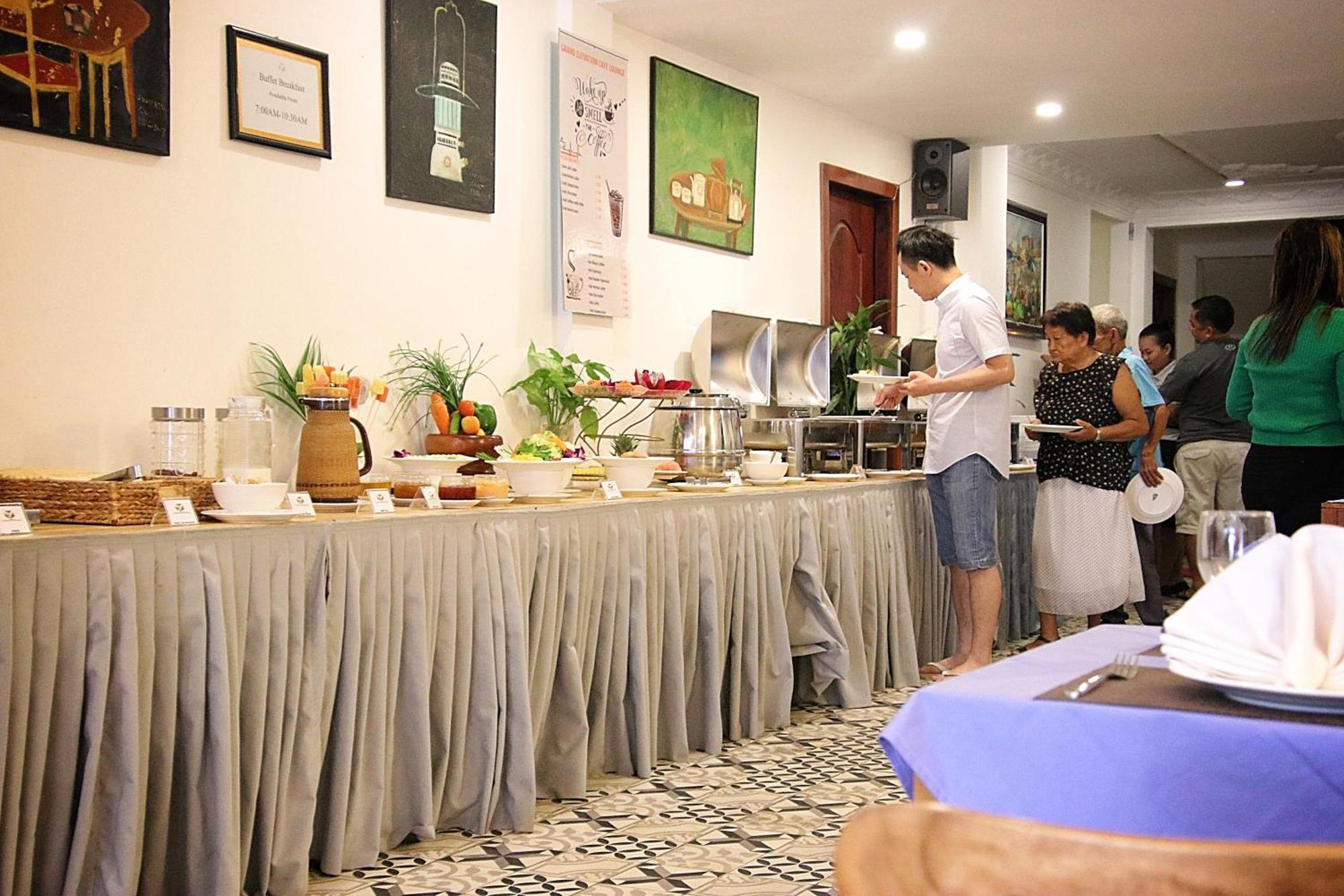 โรงแรมแกรนด์ เอเลเวชั่น พนมเปญ ภายนอก รูปภาพ